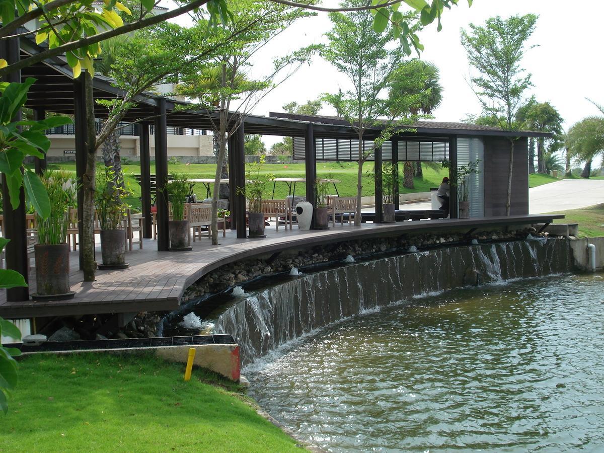 Гостевой дом Suwan Golf & Country Club Nakhon Chai Si Экстерьер фото
